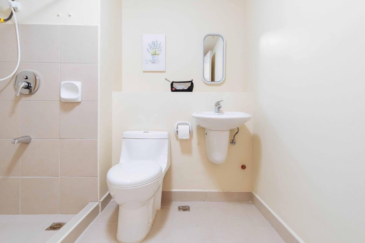 Reddoorz Premium @ Avida Verte Bgc Manila Exteriör bild